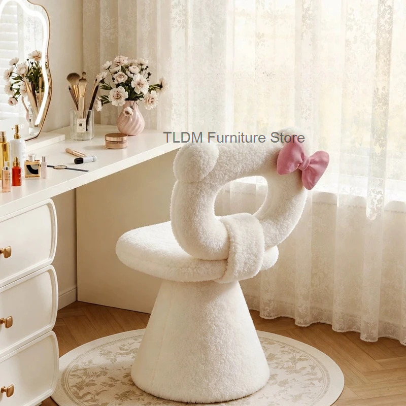 Silla Bow Beauty Dressing Vani - Beauty No Makeup recension och pris
